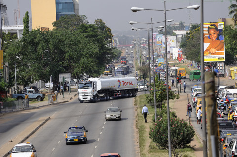 fred bourcier photographe renault trucks fuel ghana transport petrole carburant 04