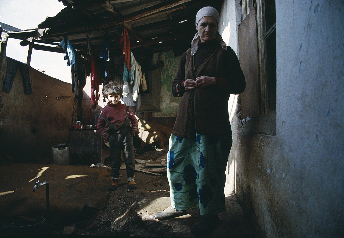 fred bourcier photographe reportage kosovo famille pristina