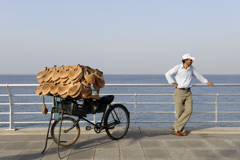 fred bourcier photographe reportage liban beyrouth vendeur rue pain