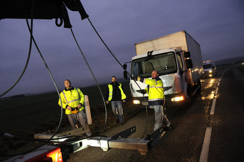 fred bourcier photographe reportage Renault trucks depanneuse camions 07