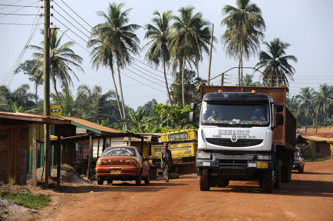 fred bourcier photographe reportage renault trucks ghana transport cacao 02