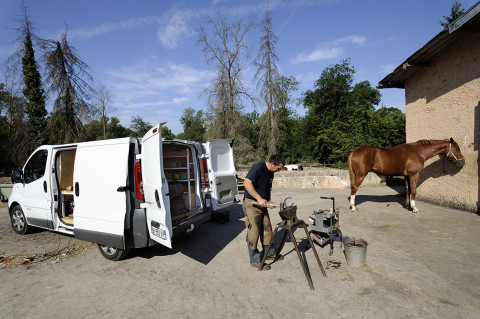 fred bourcier photographe reportage renault trucks marechal ferrant itinerant 01