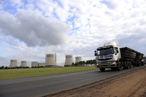 fred bourcier photographe reportage renault trucks transport charbon south africa 10