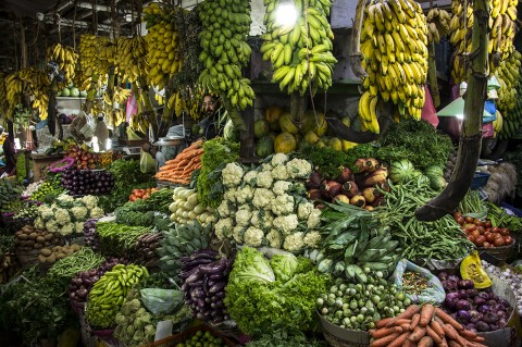 reportage photo Sri Lanka marché couvert fruits et légumes par fred bourcier