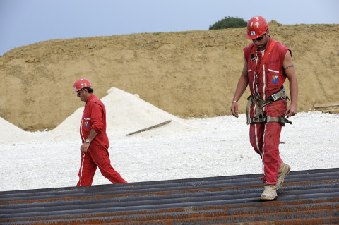 fred bourcier photographe reportage renault trucks forage petrole france 05